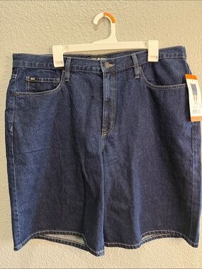 DKNY Women’s Dark Blue Denim shorts- size 16 NWT